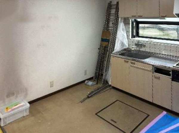 キッチン壁ビフォー