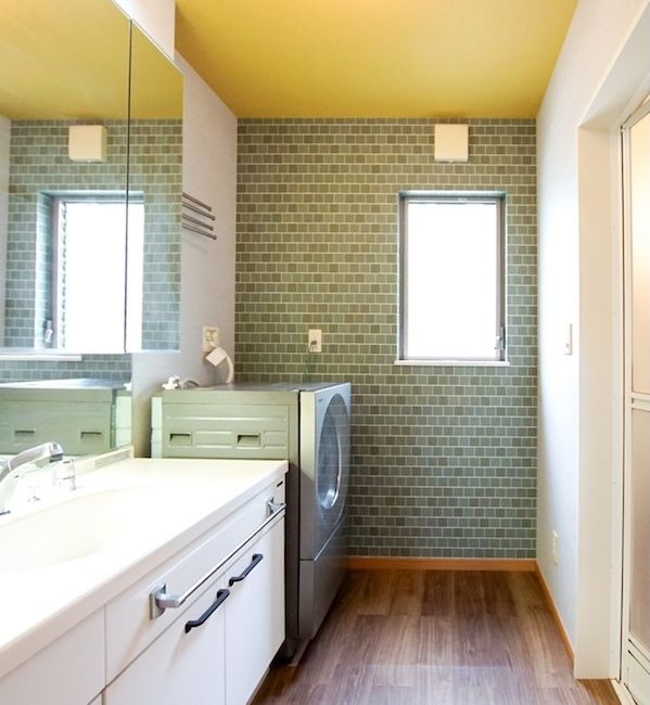 洗面室のクロスを一新