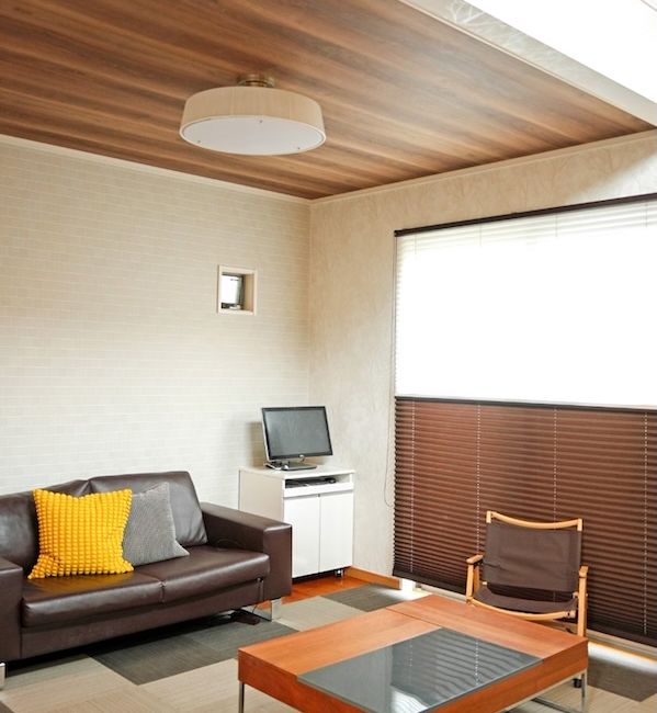 プリーツスクリーンで採光を自在に調整