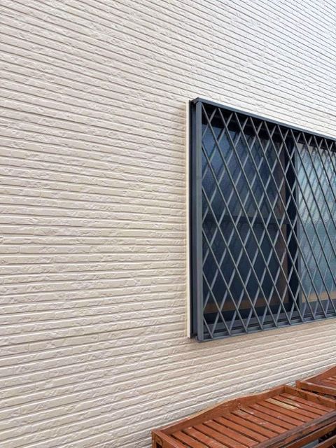 窓まわりにはしっかり防水処理を施しています