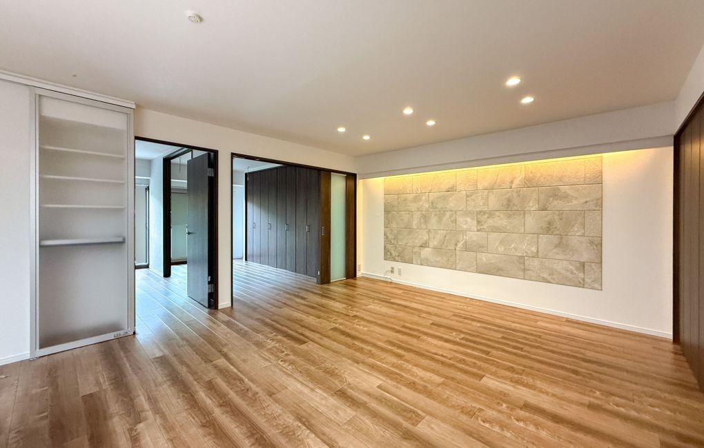 美しいフローリングが空間に一体感をもたらします