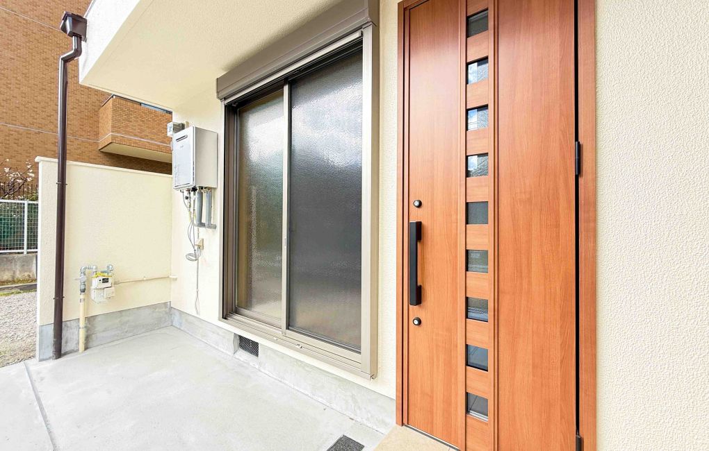 防犯・断熱性能に優れた玄関ドア