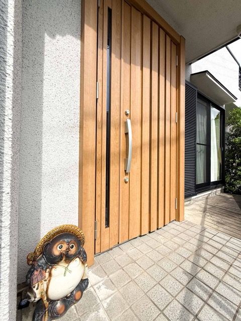 断熱性・防犯性に優れた玄関ドア