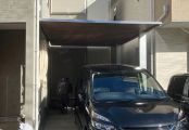 片流れのスタイリッシュなカーポート